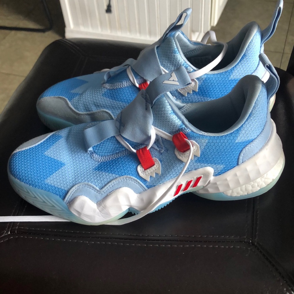 Trey Young Icee basketball shoes